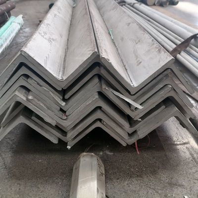 Non-alloy S235j2 S275jr S275jo Hot Cold Rolled Carbon Steel Angle for Highway Protection Corner Bar