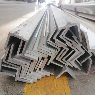 Hot Rolled Carbon Mild Q235 Ss400 Steel Angle Angel Equal Steel Length 11.8m And Durable