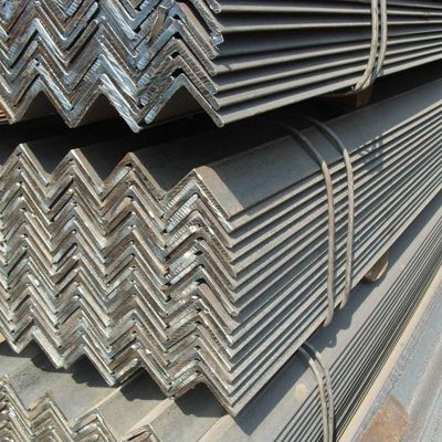 A36 Ss400 Construction Structural Hot Dipped Galvanized Angle Iron / Equal Angle Steel